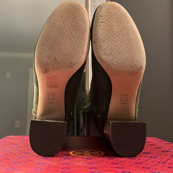 Tory Burch Olive Green Suede Bootie - Picture 6 of 10